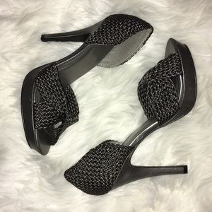 🍍 Pre-Loved Mark. metallic heels 👠 Unique & hard to find